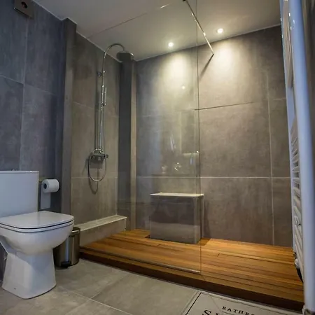 Stylish Loft Downtown * 塞萨洛尼基
