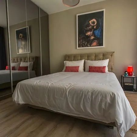 Stylish Loft Downtown