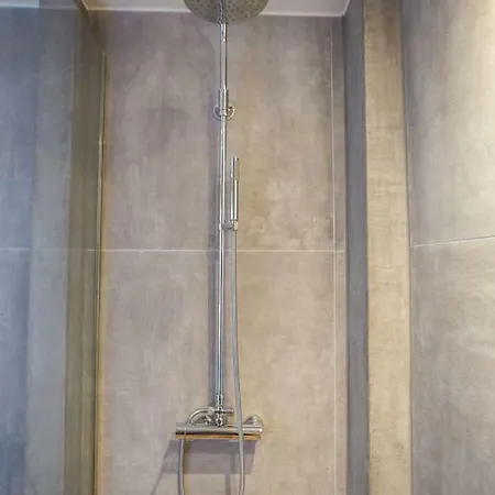 Stylish Loft Downtown * 塞萨洛尼基