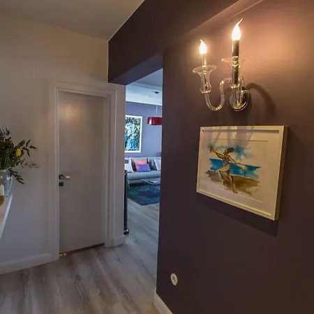 Stylish Loft Downtown * 塞萨洛尼基