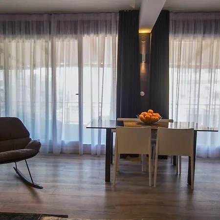 Stylish Loft Downtown 塞萨洛尼基